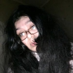 Meet your Posher, Marisa